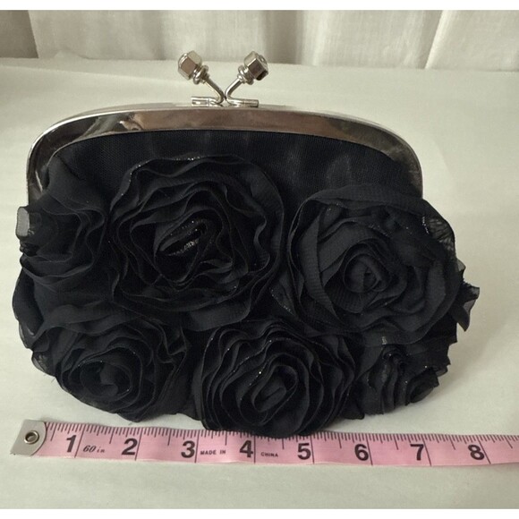 Black Floral Mini Evening Bag Kiss Lock - Picture 10 of 13